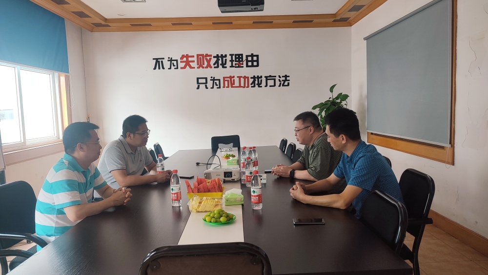 Welcome Talents Muda sing paling apik saka Universitas Zhejiang kanggo ngunjungi lan nuntun perusahaan kita